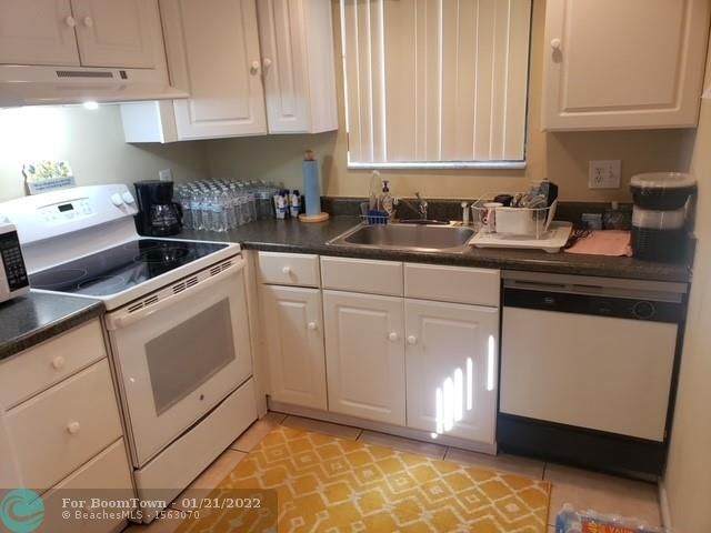 1025 Flagler Ave - Photo 1