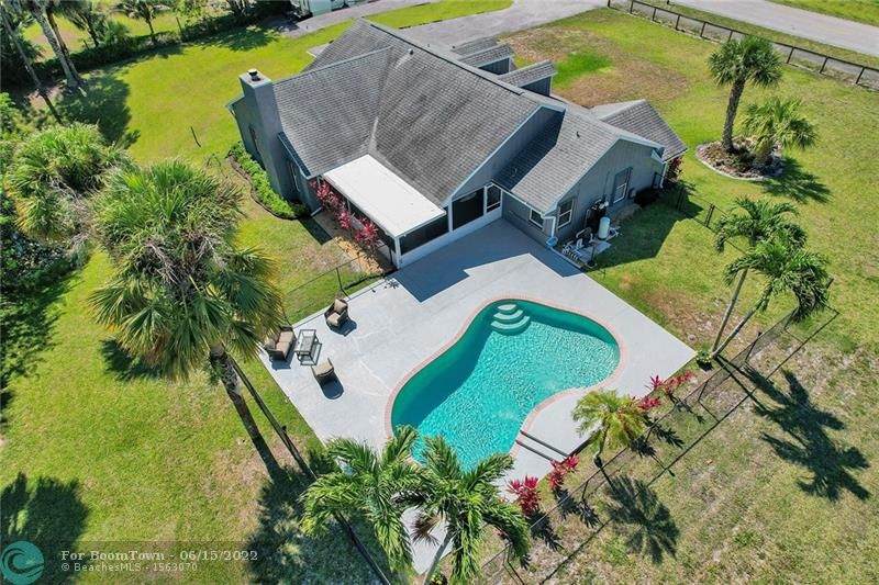 16911 Tangerine Boulevard - Photo 1