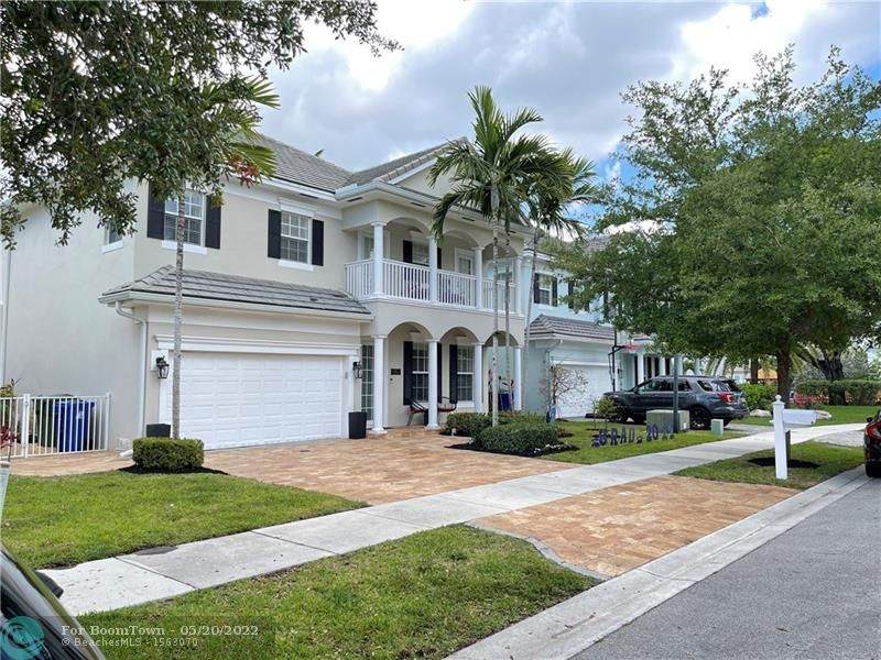 1334 21st Ct - Photo 1