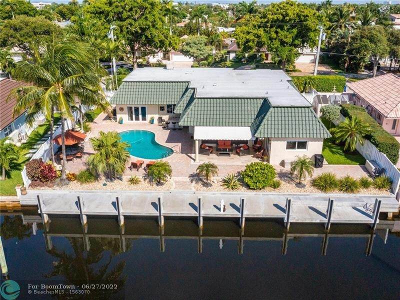 5520 Bayview Dr - Photo 1