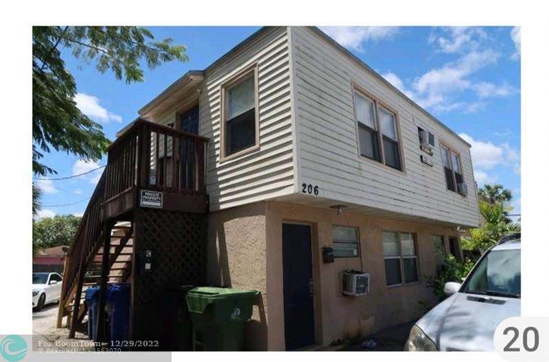 206 13th St - Photo 1