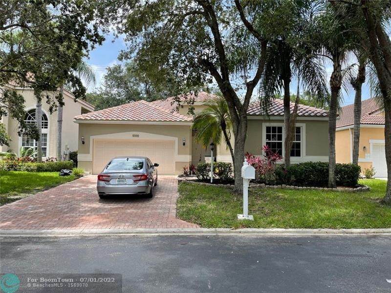 6355 80th Dr - Photo 1