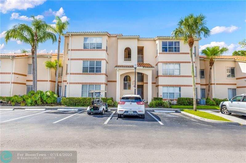 3330 Pinewalk Dr - Photo 1
