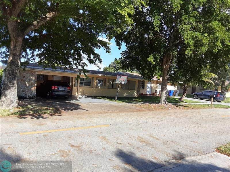 5746 Polk St - Photo 1