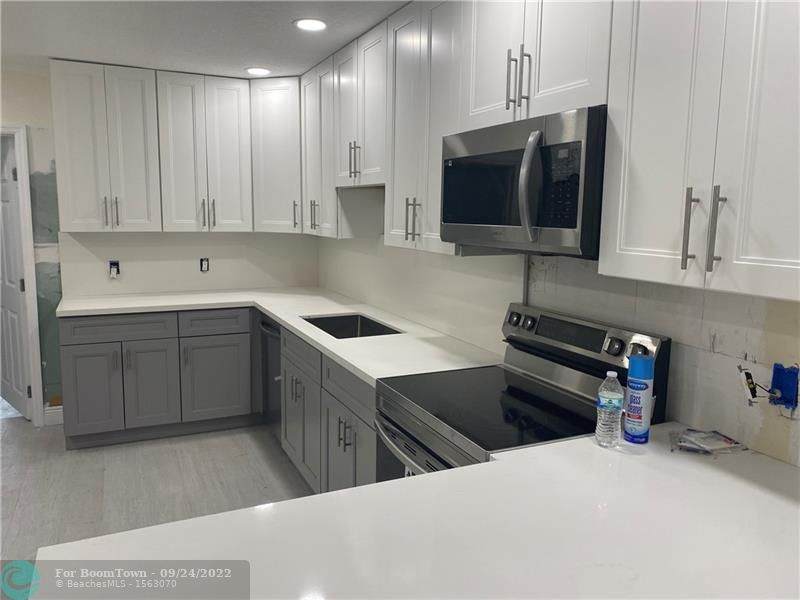 222 9th Ave - Photo 1