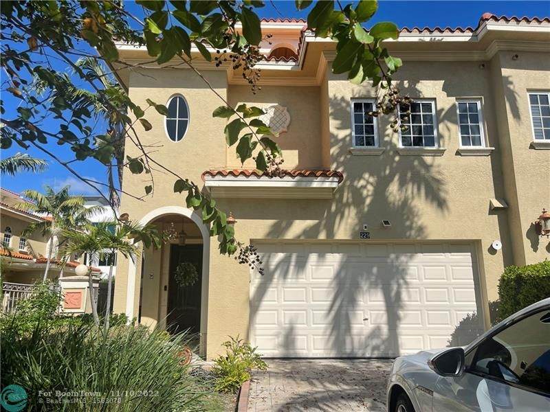 229 Garden Court - Photo 1