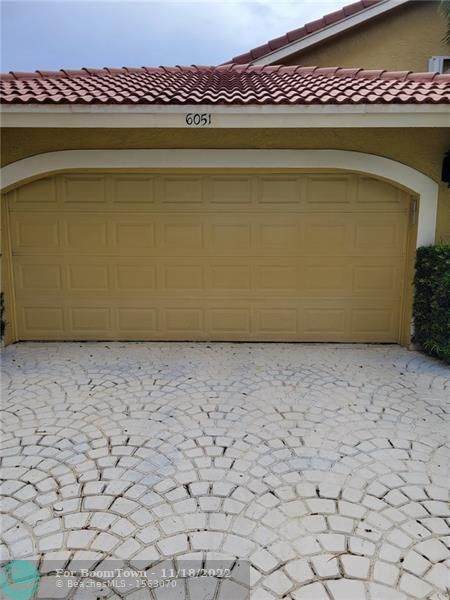 6051 60th Ave - Photo 1