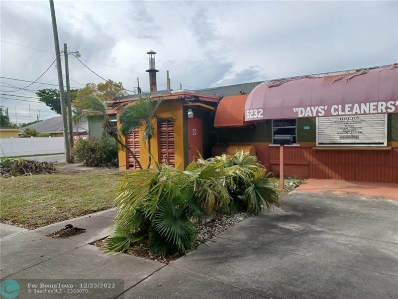 5232 Pembroke Road - Photo 1