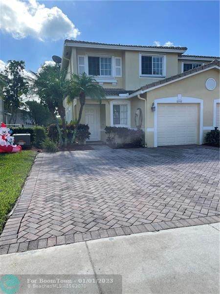 8988 Lancaster St - Photo 1