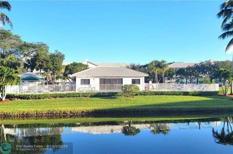 6037 Balboa Cir - Photo 1