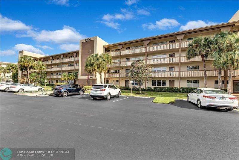 2904 Victoria Pl - Photo 1