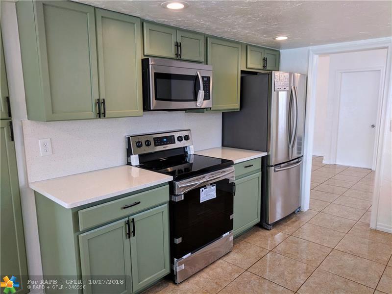 6533 10th Ct - Photo 1