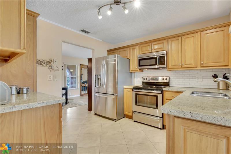 655 79th Ave - Photo 1