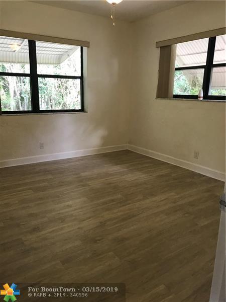 2600 35th Dr - Photo 1