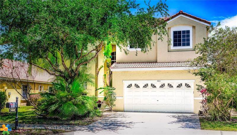 380 Cambridge Dr - Photo 1