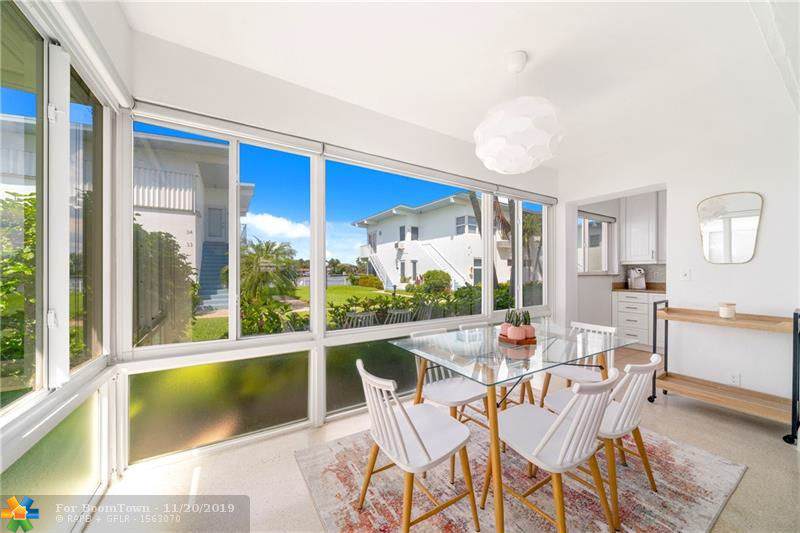 425 Bayshore Dr - Photo 1
