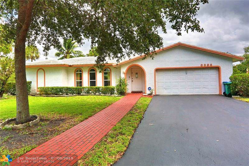8398 17th Ct - Photo 1