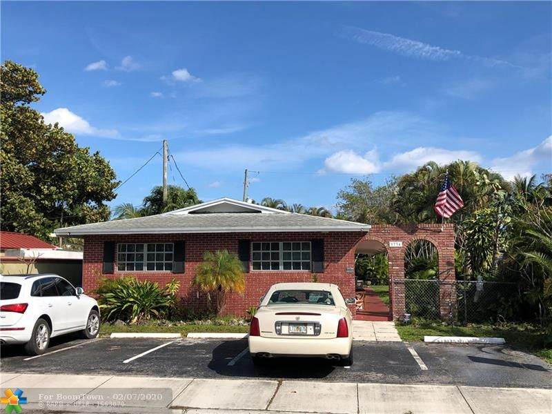 1734 15th Ave - Photo 1