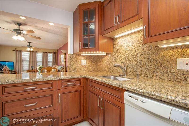 2302 Cypress Bend Dr - Photo 1