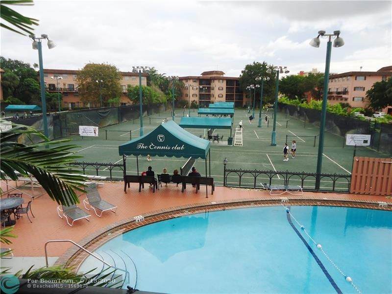 660 Tennis Club Dr - Photo 1