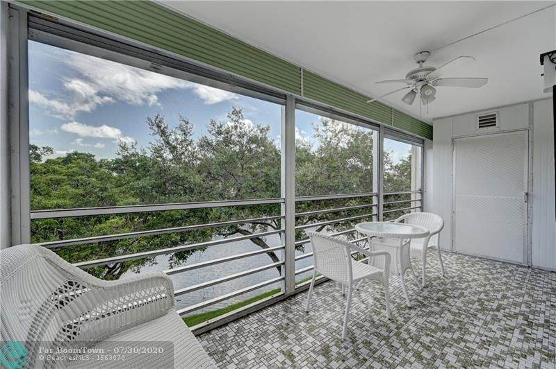 3005 Portofino Isle - Photo 1