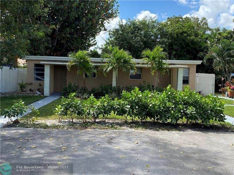 6320 Lincoln St - Photo 1