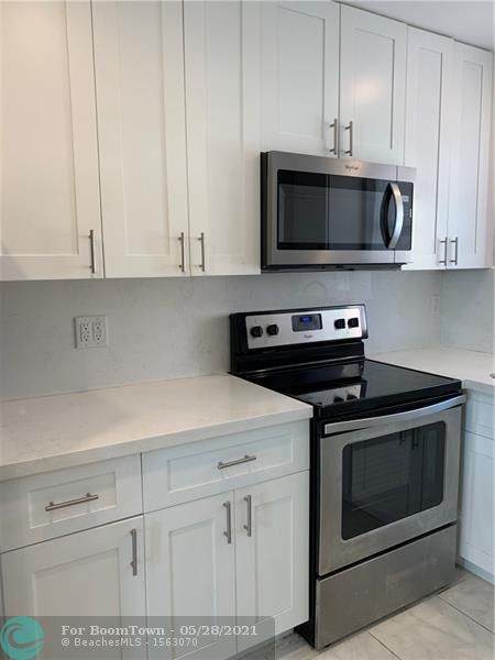 2121 Ocean Blvd - Photo 1