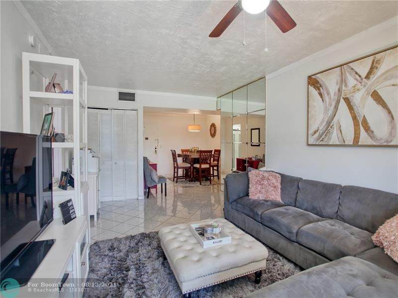 7100 17th St - Photo 1