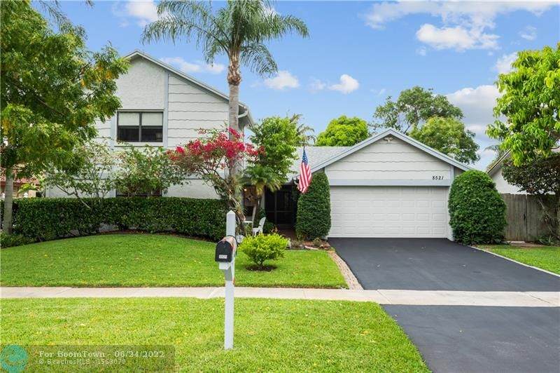 8521 51st Ct - Photo 1