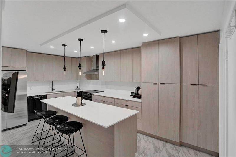 9862 6th Ct - Photo 1