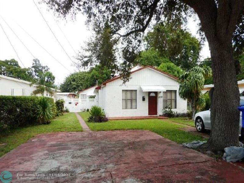2529 Hayes St - Photo 1