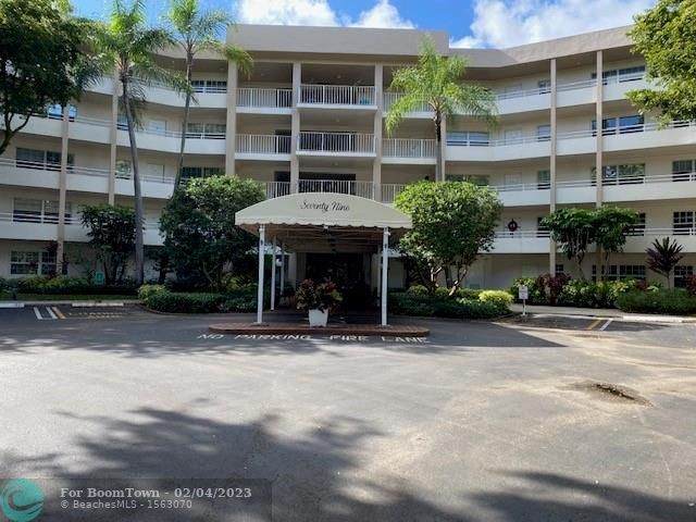 3980 Oaks Clubhouse Dr - Photo 1