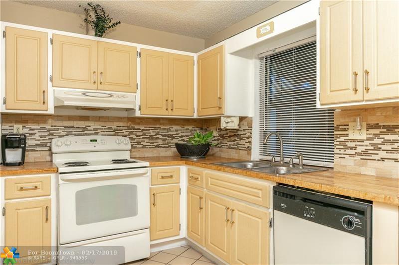 429 Shadow Wood Ln - Photo 1