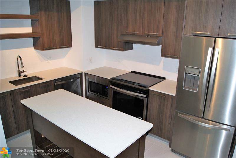 86 8 Street - Photo 1