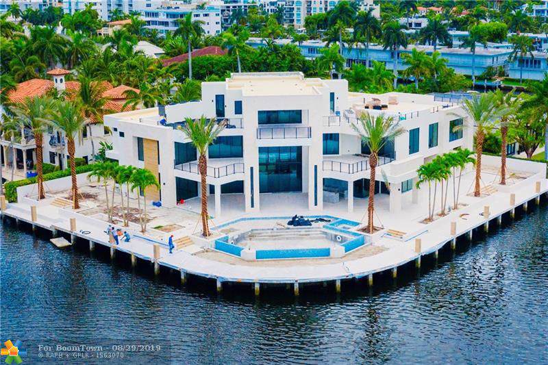 200 Fiesta Way - Photo 1