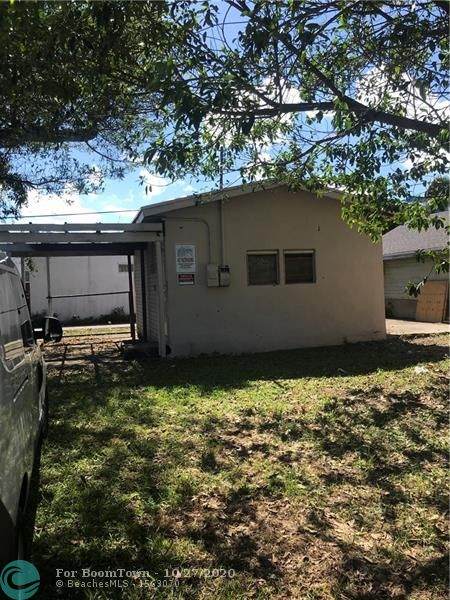 326 40th St - Photo 1