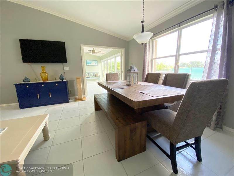 8589 Jade Dr - Photo 1