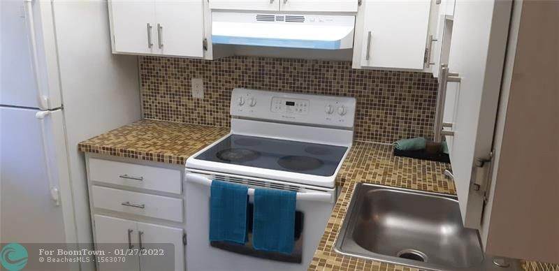 3777 78TH AVE - Photo 1