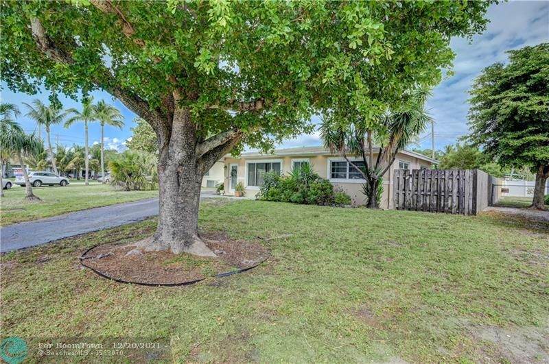 455 14th Ct - Photo 1