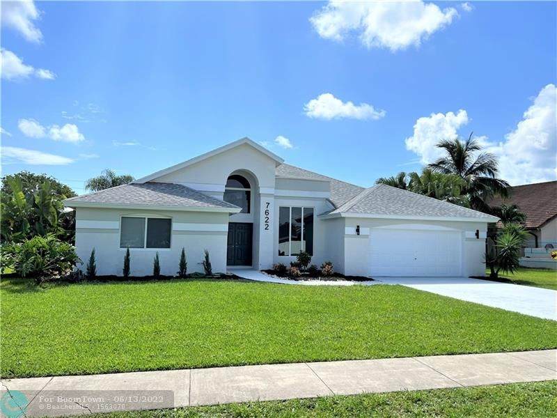 7622 Fairway Trl - Photo 1