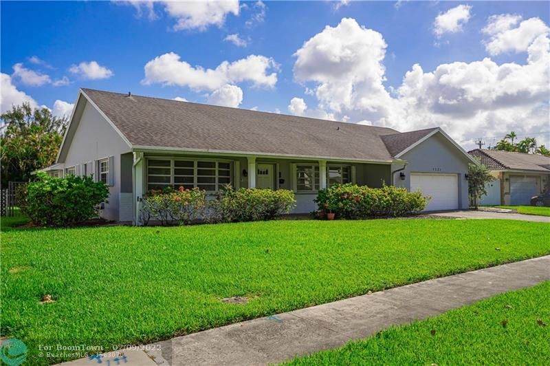 7521 1st Street - Photo 1