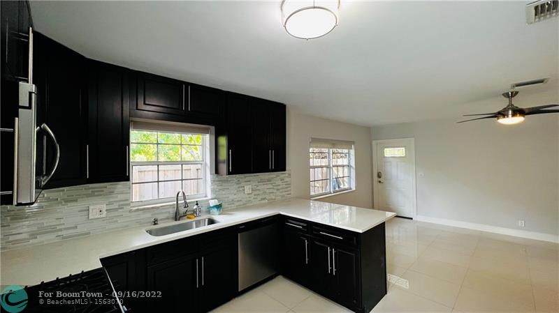 732 2nd Ct - Photo 1