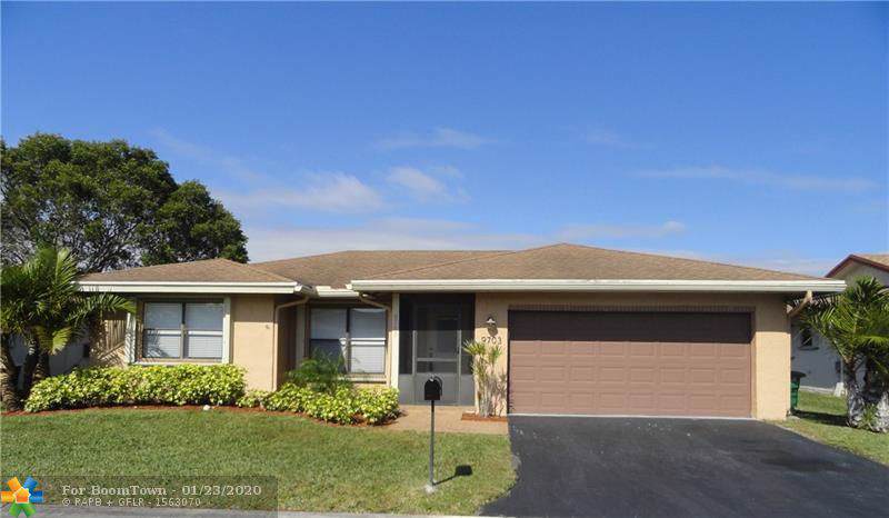 9703 75th Ct - Photo 1