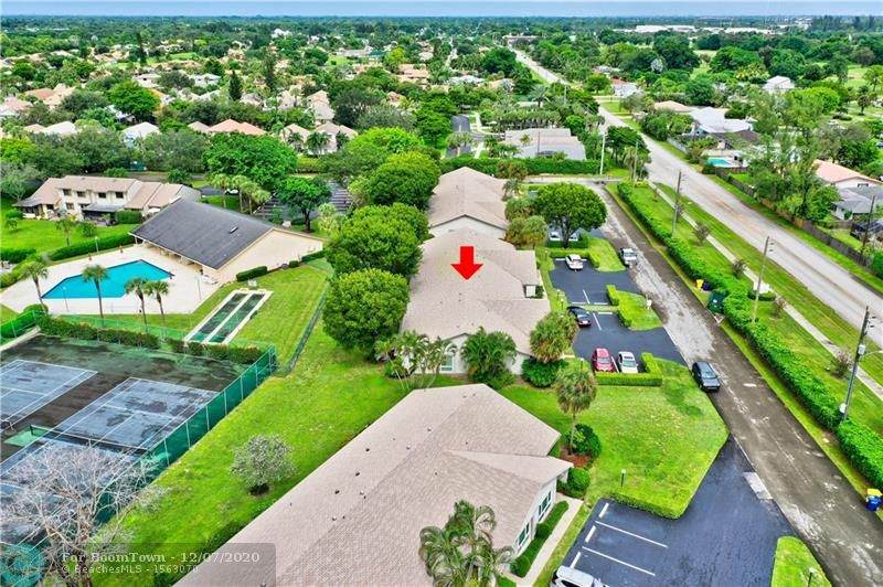 724 Lago Rd - Photo 1
