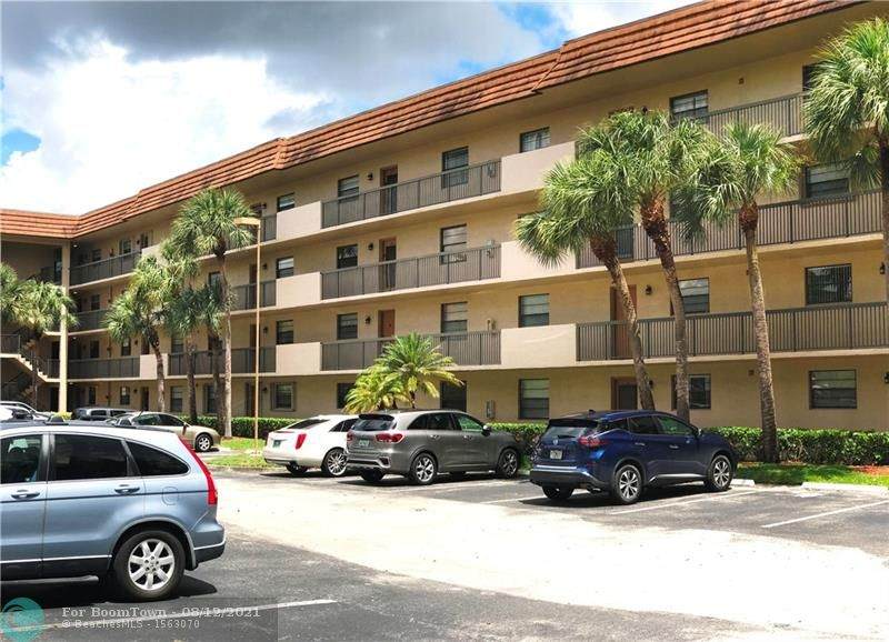 4975 Sabal Palm Blvd - Photo 1