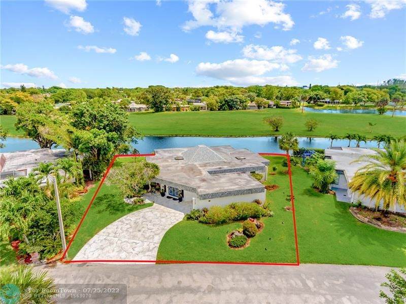 5729 Bayberry Ln - Photo 1