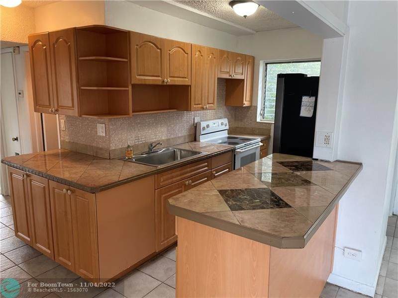 1333 9th Ave - Photo 1