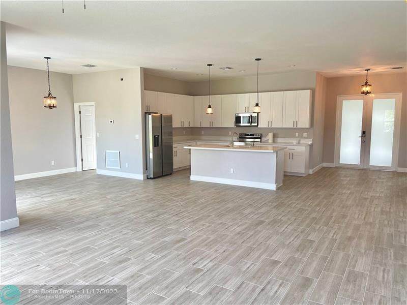 1695 Burlington St - Photo 1