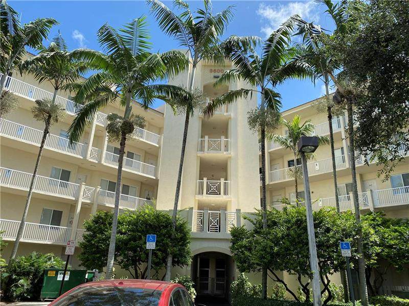 3600 Oaks Clubhouse Dr - Photo 1