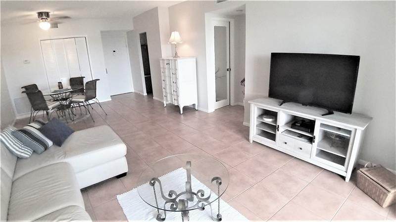 4400 Hillcrest Dr - Photo 1